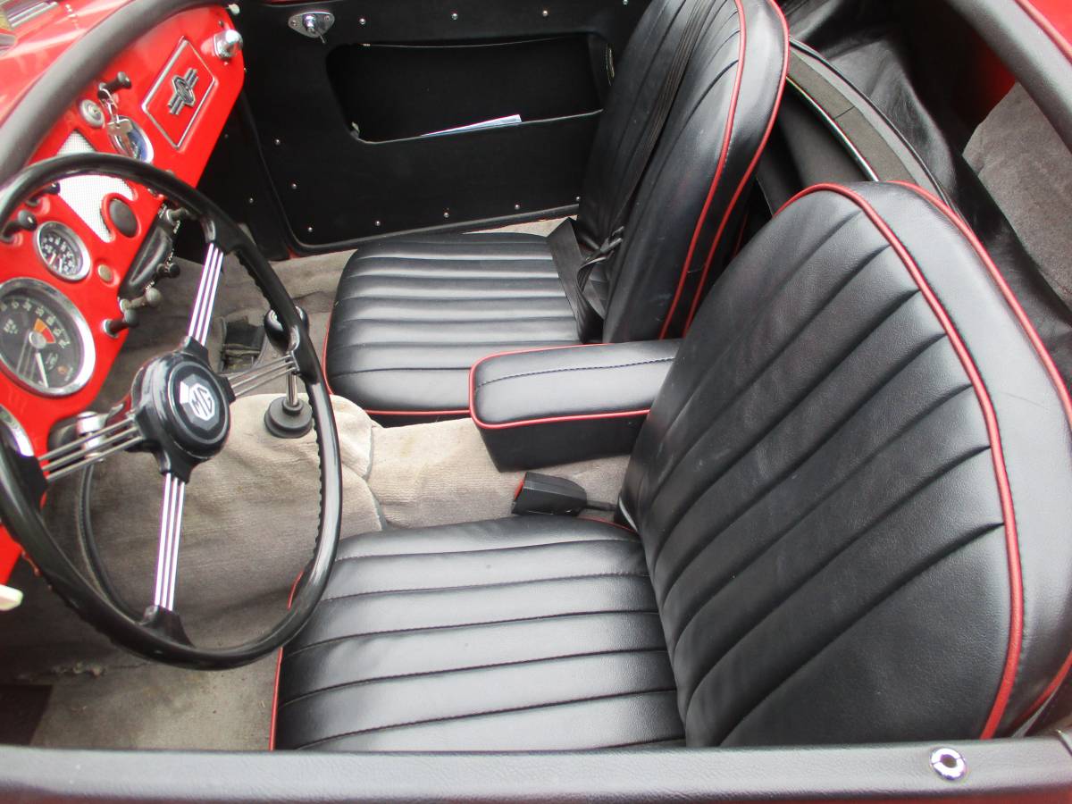 Mga-roadster-1959-red-11