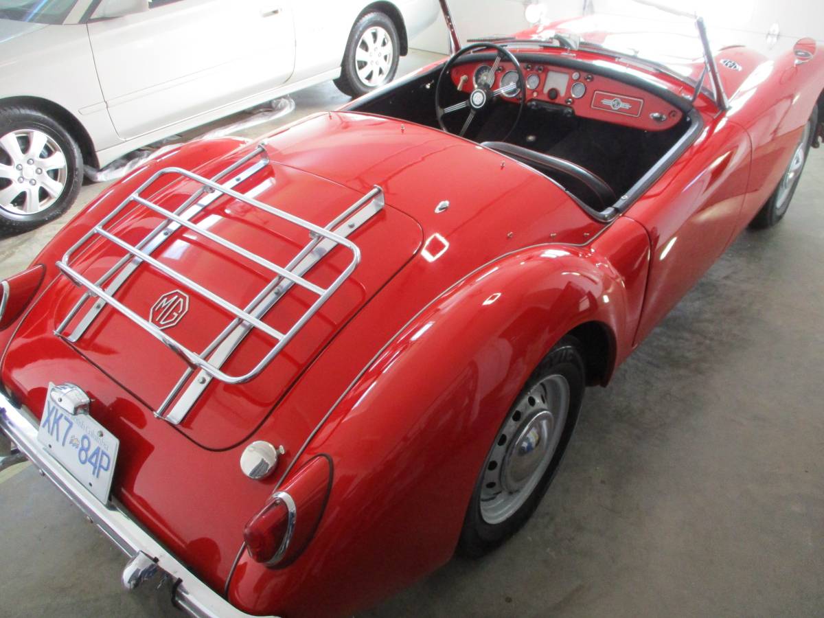 Mga-roadster-1959-red-4