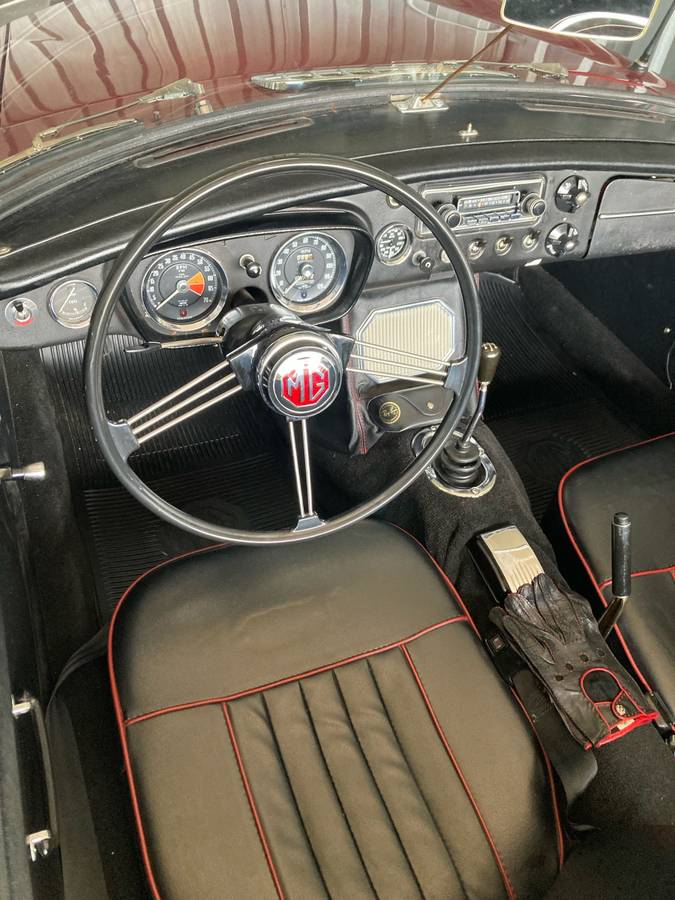 Mgb-1964-red-10