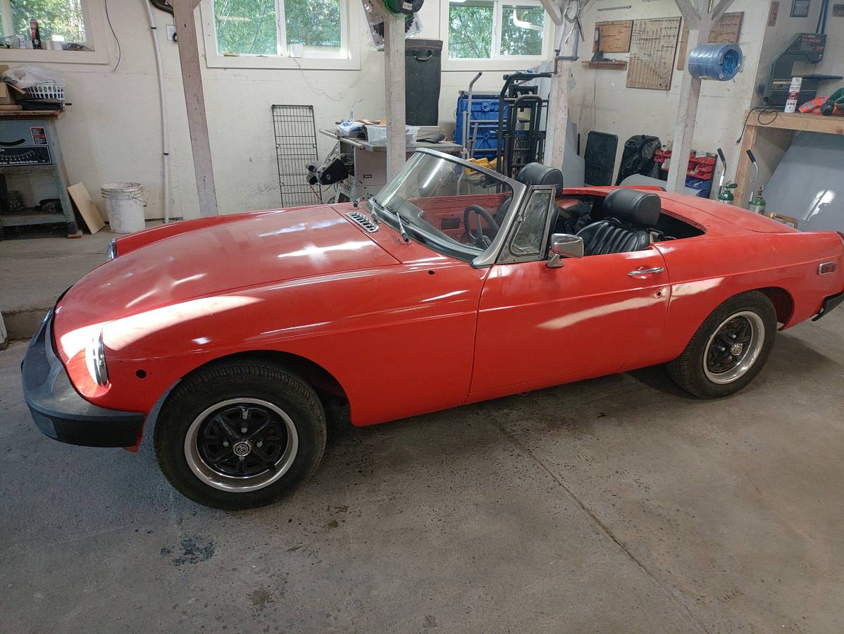 Mgb-1975-red-5