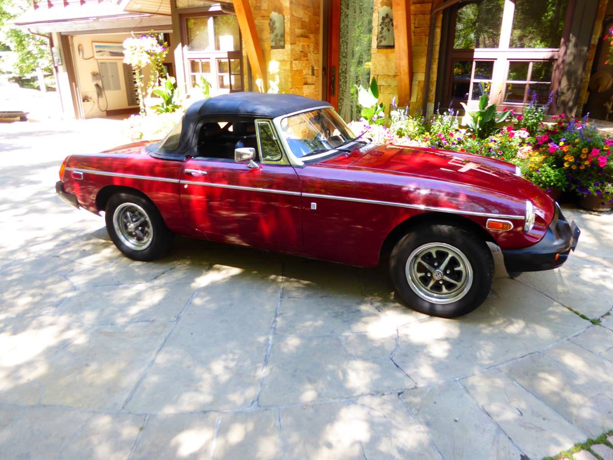 Mgb-1976-red-1