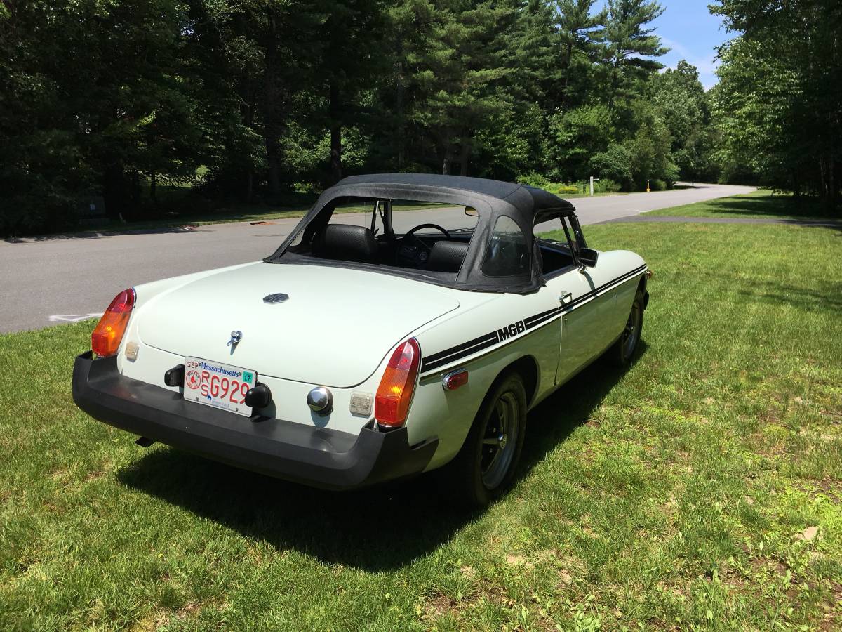 Mgb-1978-white-5