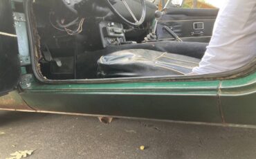 Mgb-convertible-1968-green-13