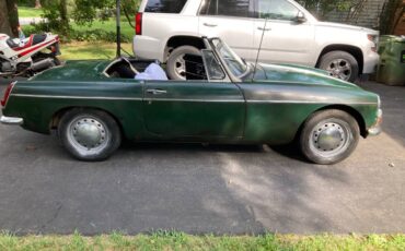 Mgb-convertible-1968-green