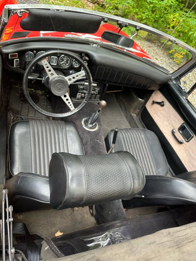 Mgb-convertible-1971-red-6