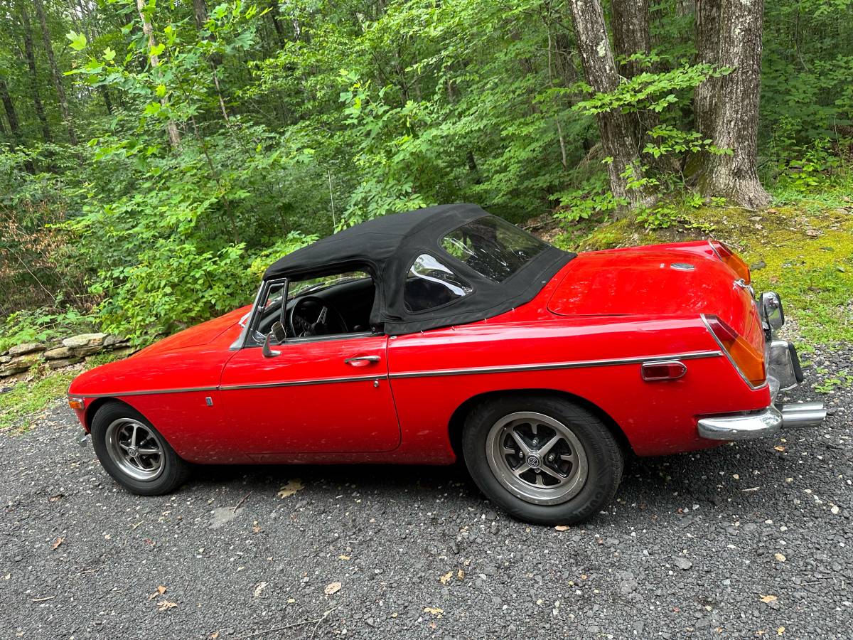 Mgb-convertible-1971-red-9