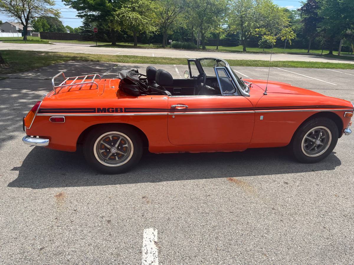 Mgb-convertible-1972-orange-2