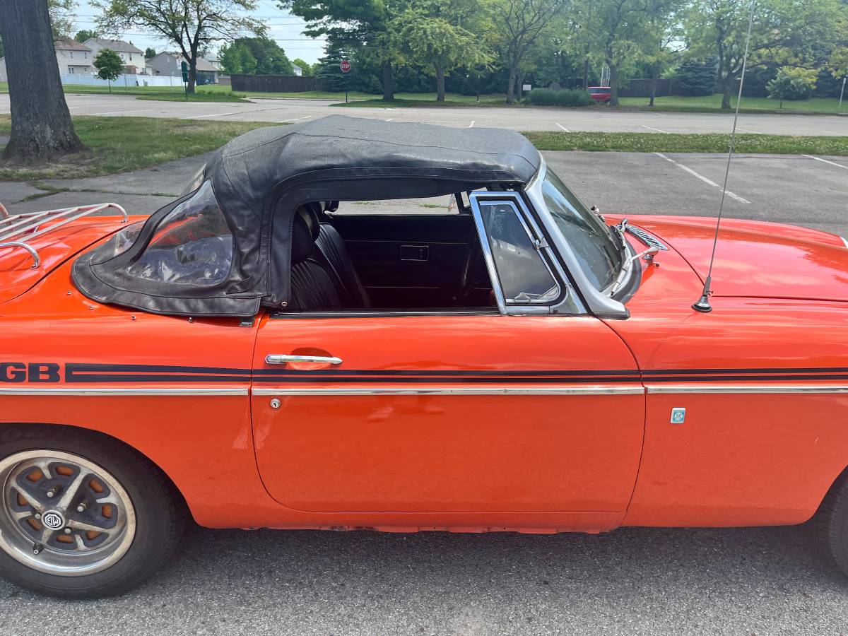 Mgb-convertible-1972-orange-6