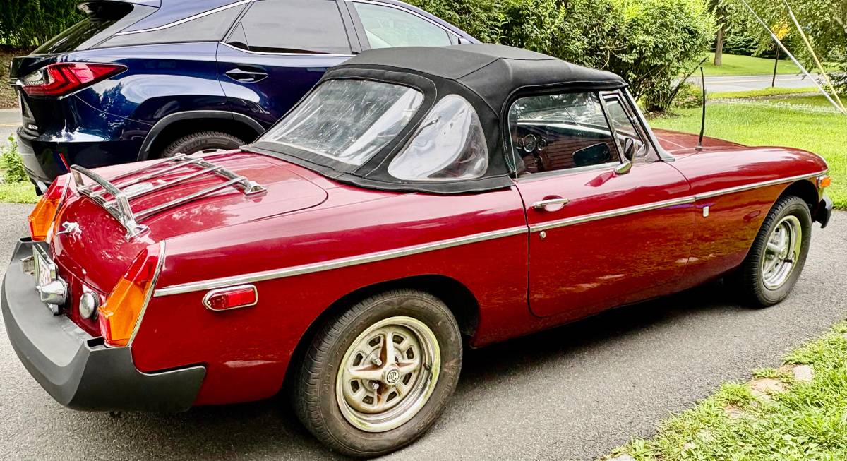 Mgb-convertible-1973-purple-1