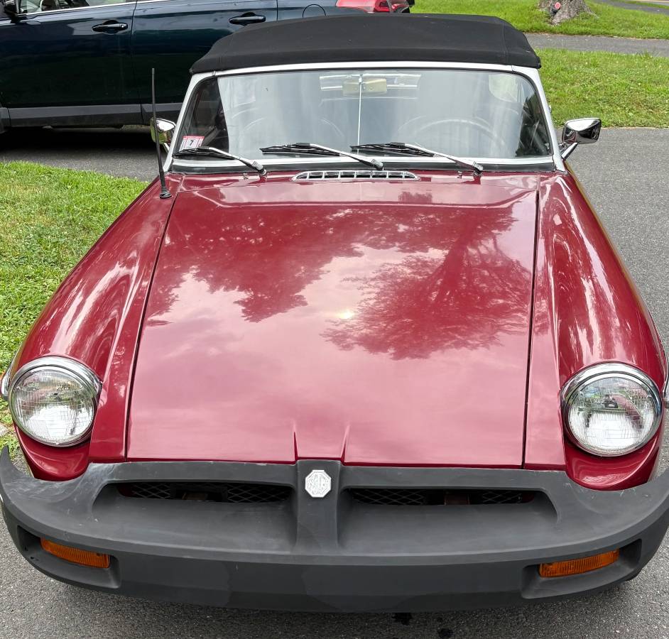 Mgb-convertible-1973-purple-10