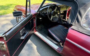 Mgb-convertible-1973-purple-4