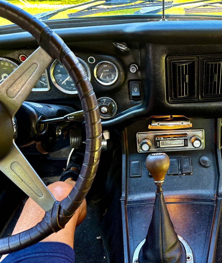 Mgb-convertible-1973-purple-8