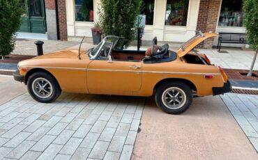 Mgb-convertible-1975-orange-13