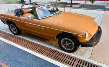Mgb-convertible-1975-orange-17