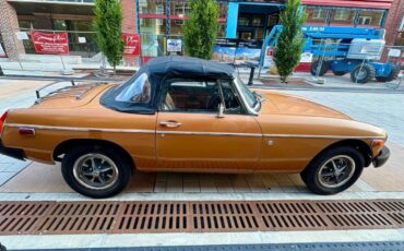 Mgb-convertible-1975-orange-2
