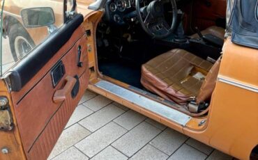 Mgb-convertible-1975-orange-21