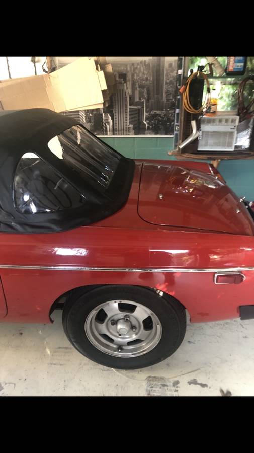 Mgb-convertible-1975-red-13
