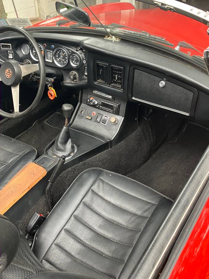 Mgb-convertible-1975-red-2