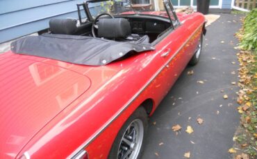 Mgb-convertible-1976-orange-17