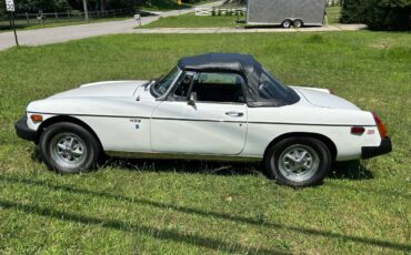 Mgb-convertible-1976-white-3