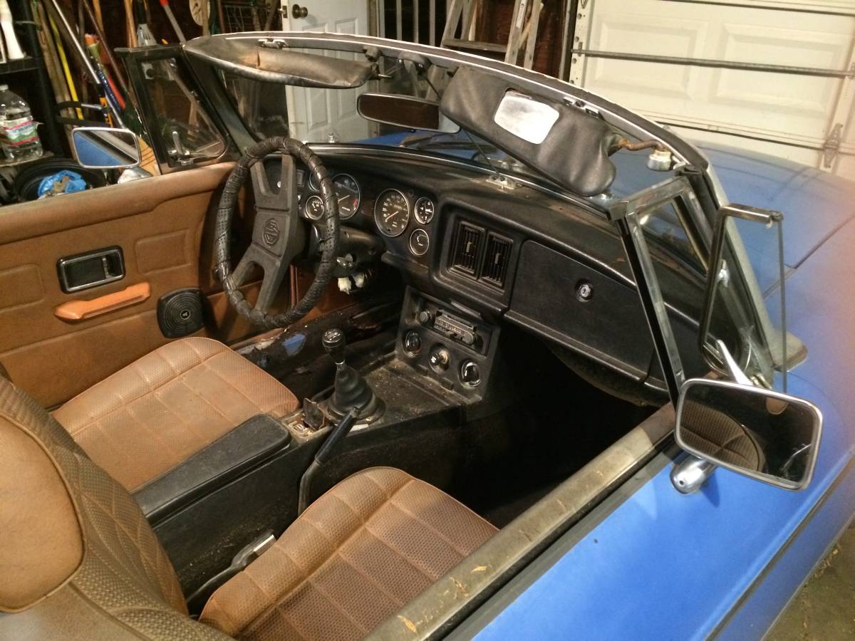 Mgb-convertible-1977-blue-1