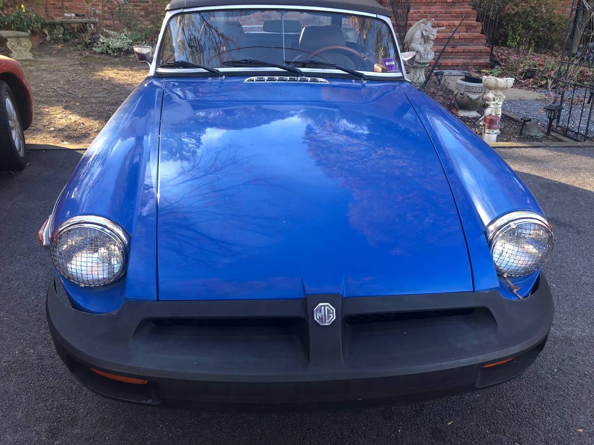 Mgb-convertible-1977-blue-10