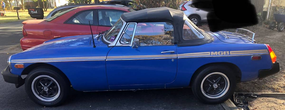 Mgb-convertible-1977-blue-15