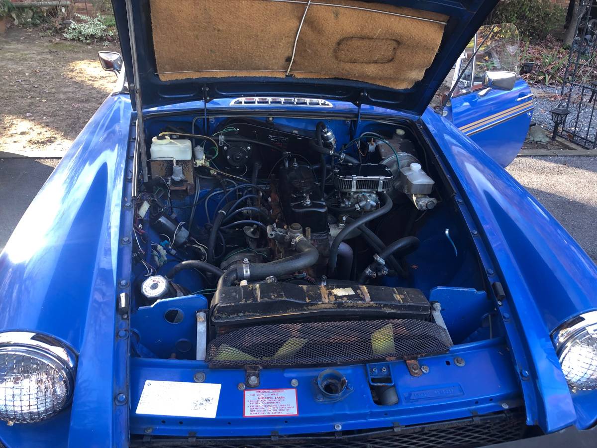 Mgb-convertible-1977-blue-19