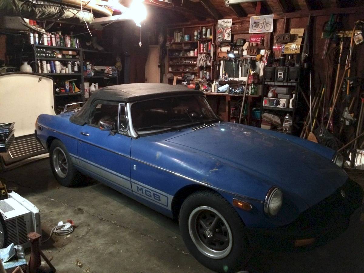 Mgb-convertible-1977-blue-3