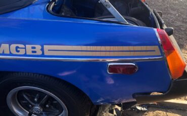 Mgb-convertible-1977-blue-5