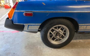Mgb-convertible-1977-blue-8