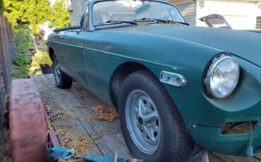 Mgb-convertible-1977-green-2