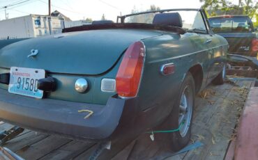 Mgb-convertible-1977-green-3