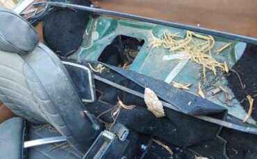 Mgb-convertible-1977-green-8