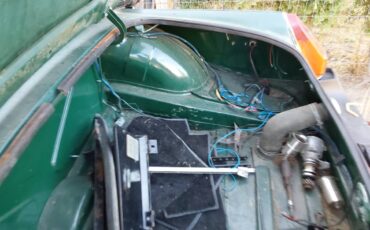 Mgb-convertible-1977-green-9