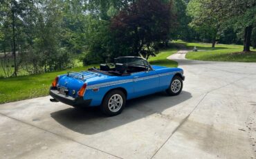 Mgb-convertible-1979-blue-2