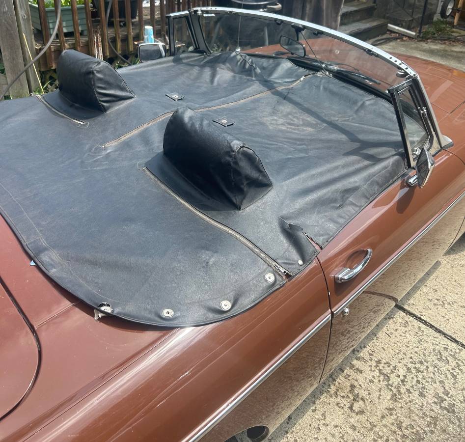 Mgb-convertible-1979-brown-9