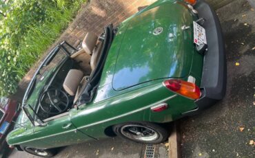 Mgb-convertible-1979-green-2
