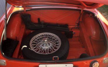 Mgb-convertible-1979-orange-2