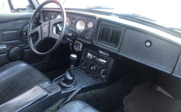Mgb-convertible-1979-orange-5