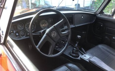 Mgb-convertible-1979-orange-6
