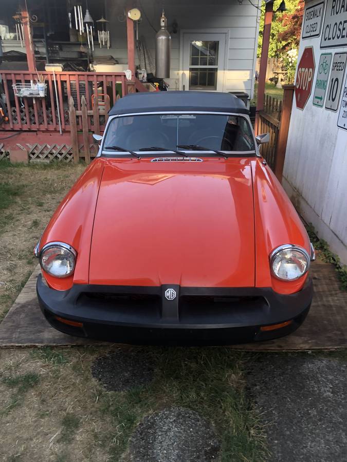 Mgb-convertible-1979-orange-9