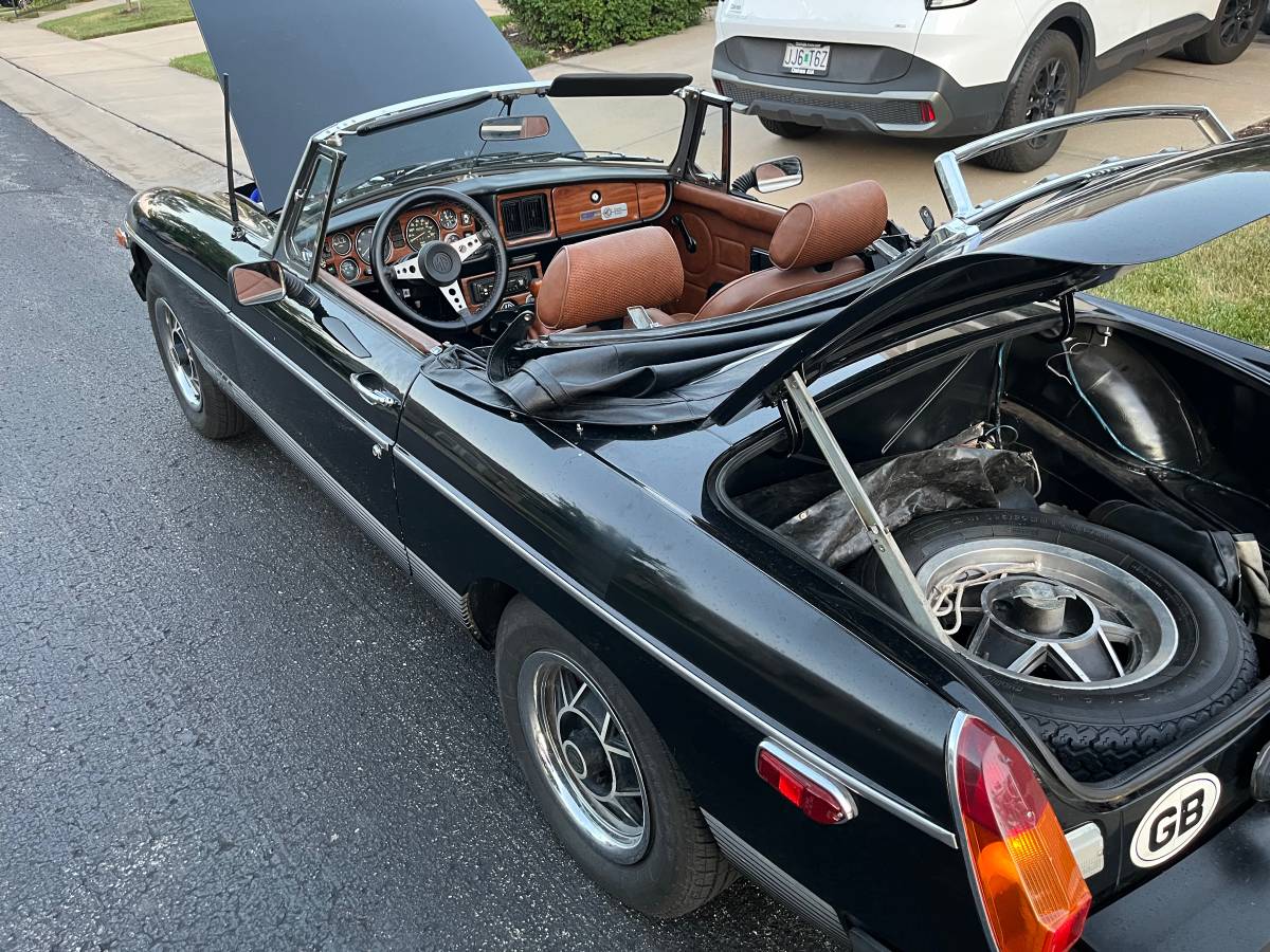 Mgb-convertible-1980-black