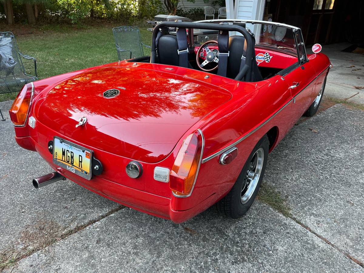Mgb-convertible-1980-red-2