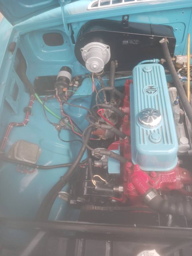 Mgb-gt-1967-blue-4