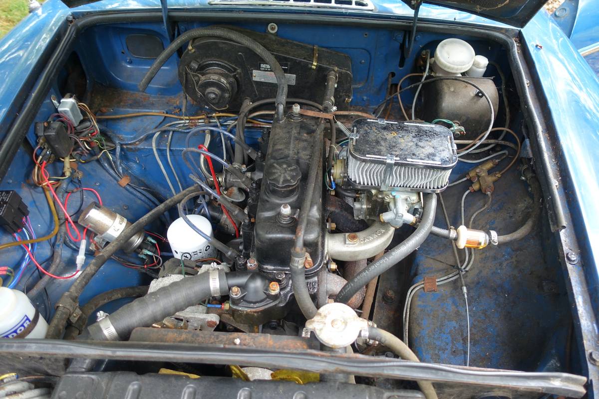 Mgb-gt-1972-blue-2