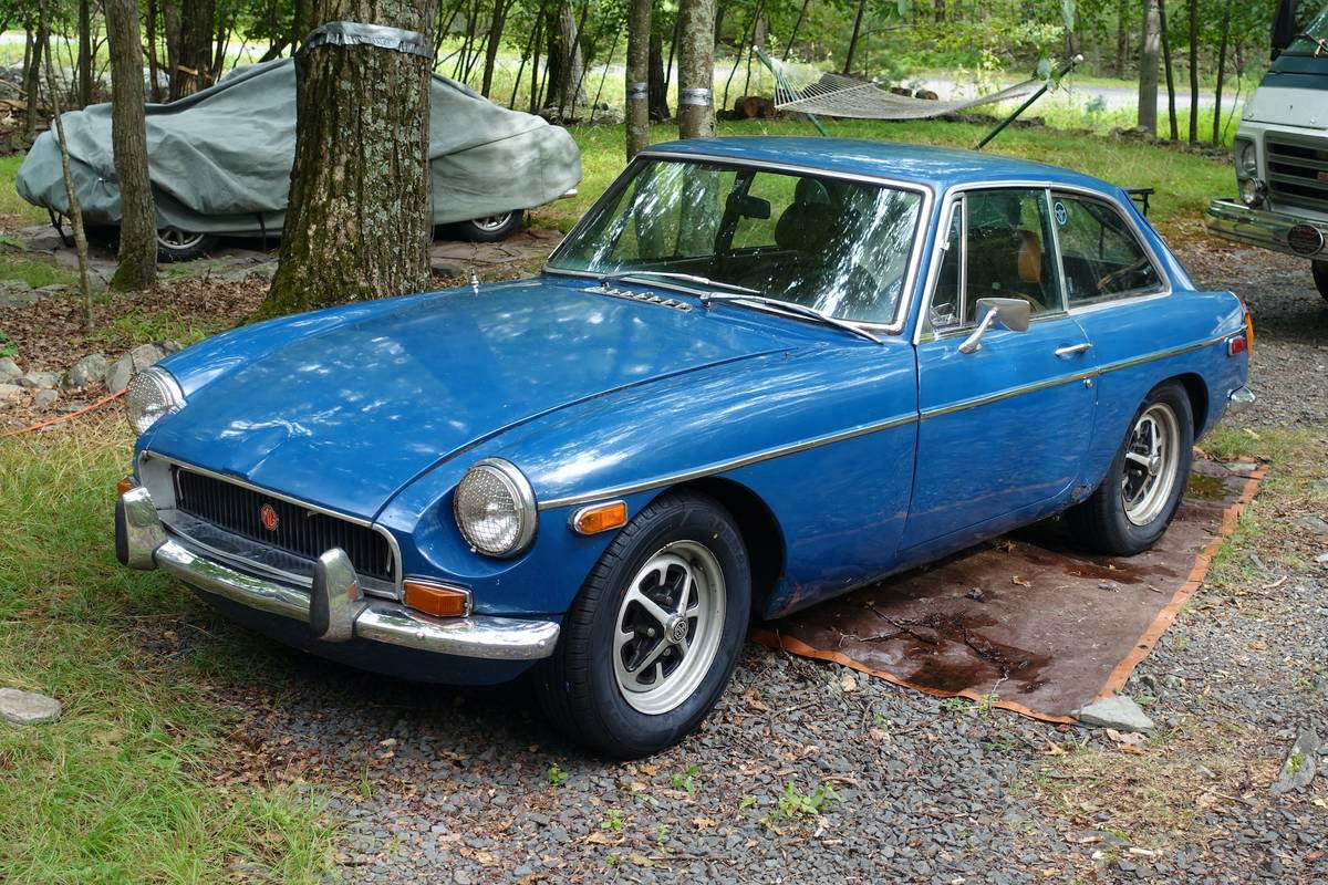 Mgb-gt-1972-blue-3