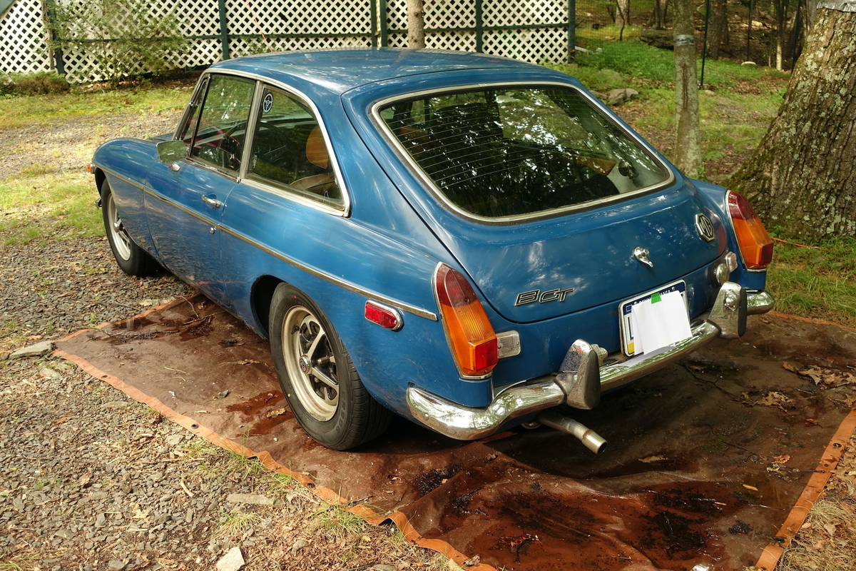 Mgb-gt-1972-blue