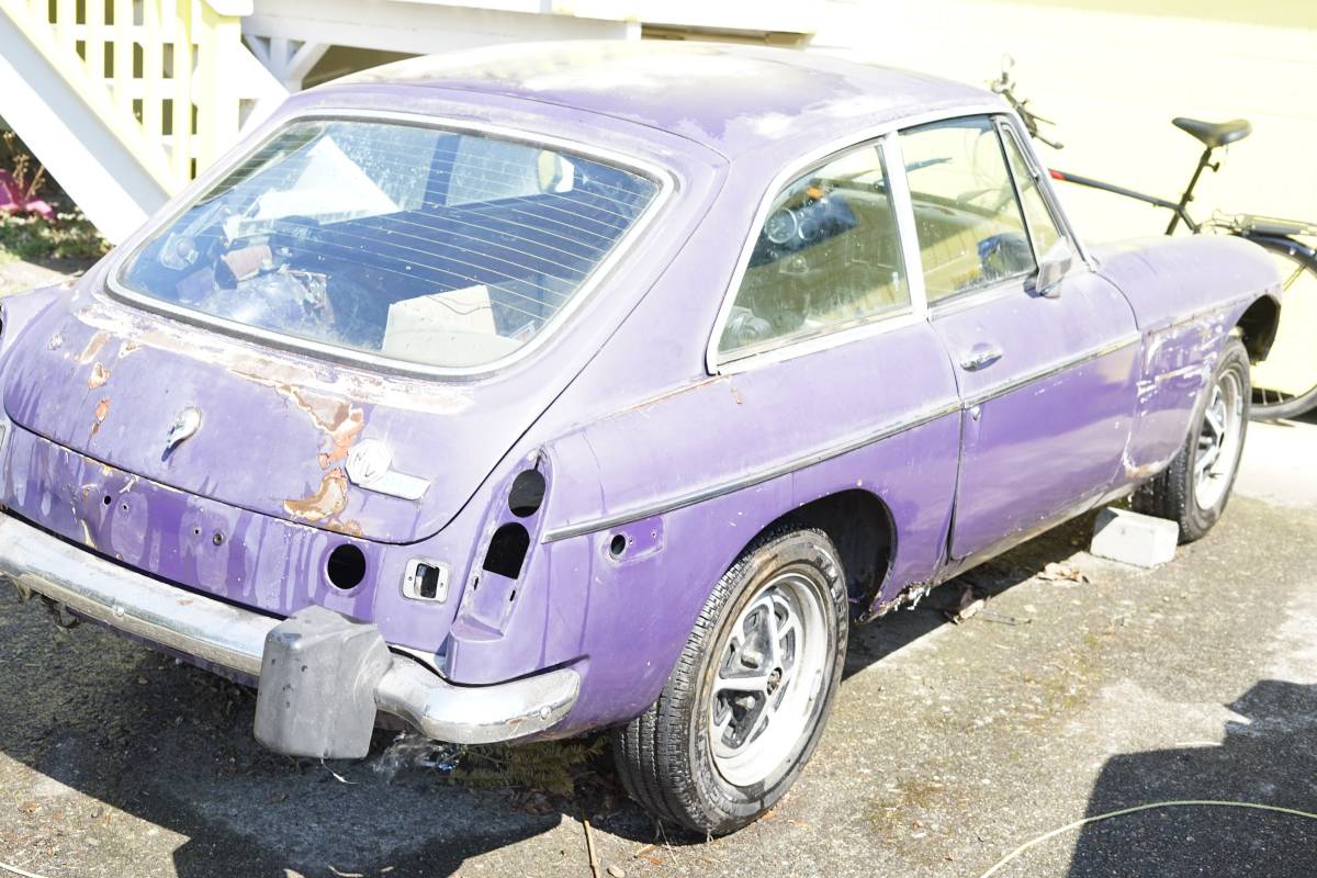Mgb-gt-1974-purple-2