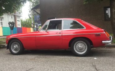 Mgb-gt-red-1974-red